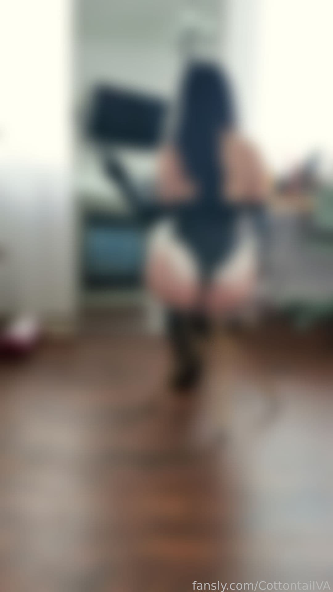 748694385691992064