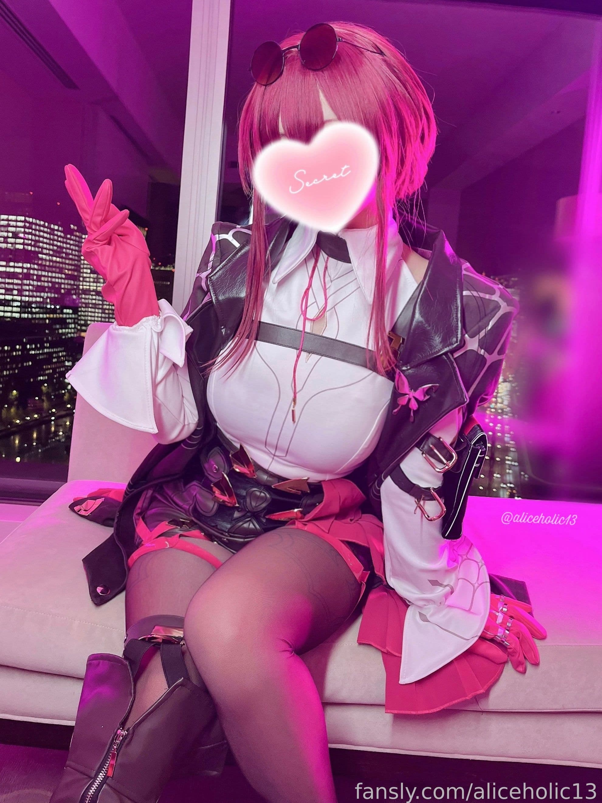 718360970111492096
