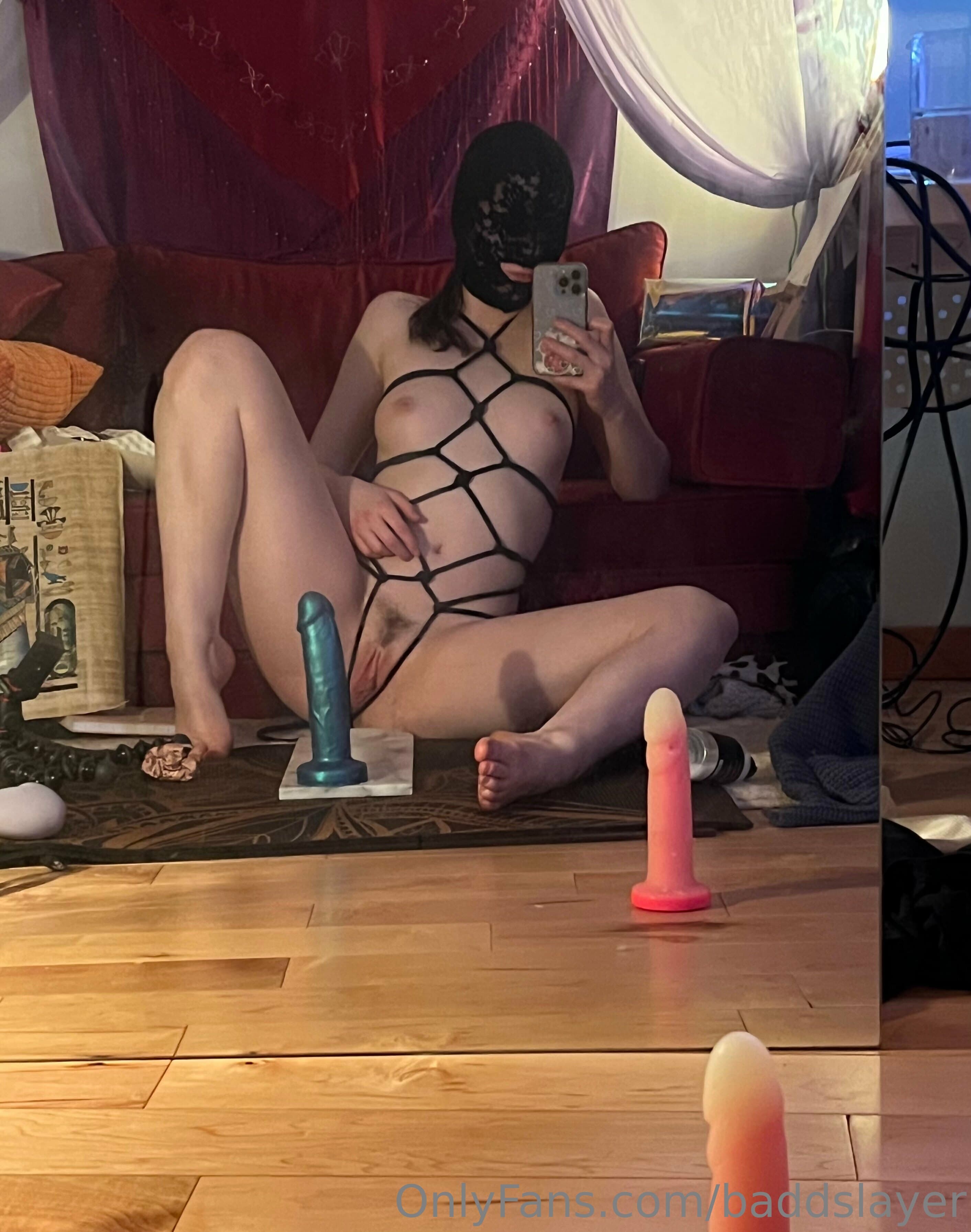 539963556