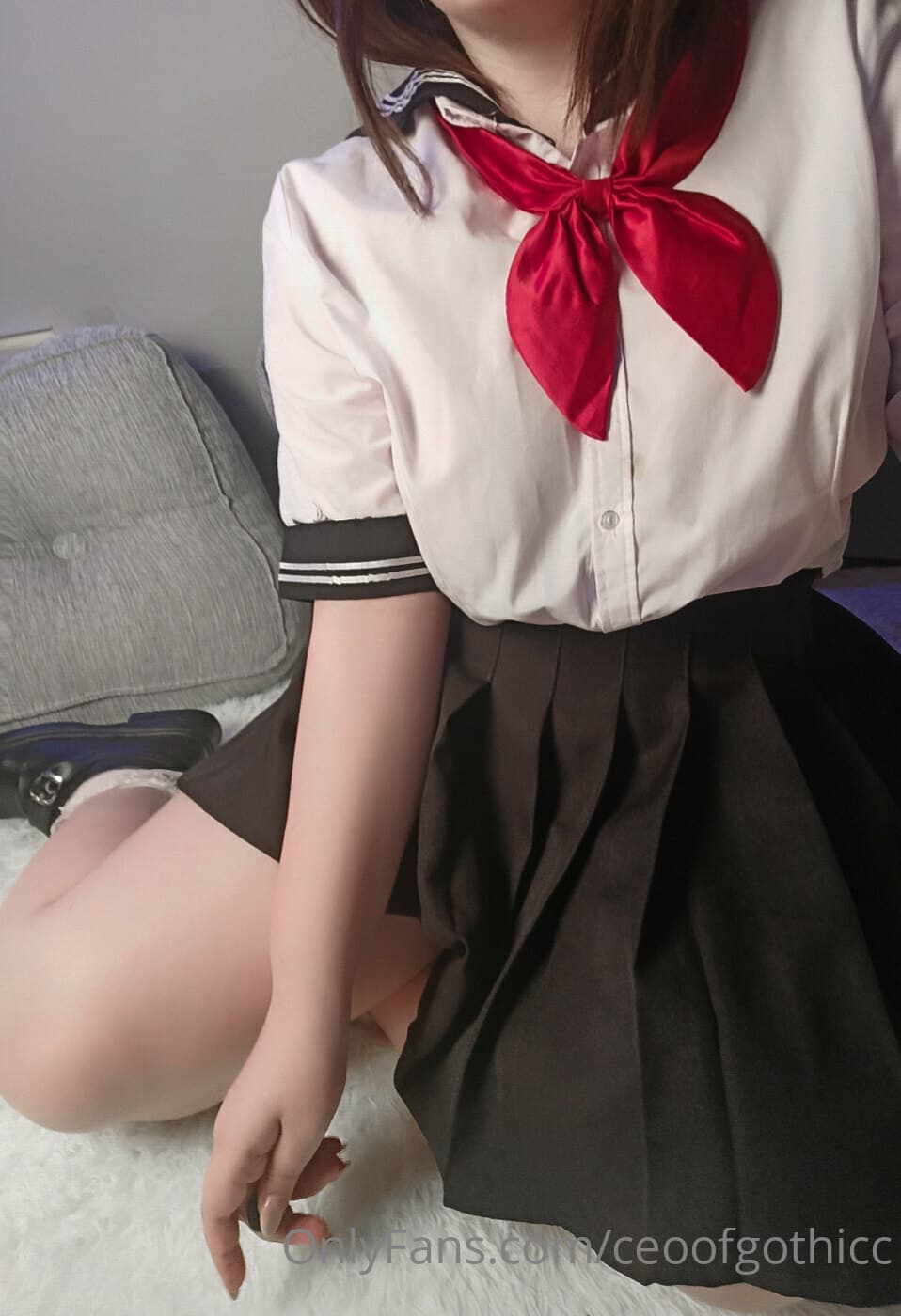 253687002