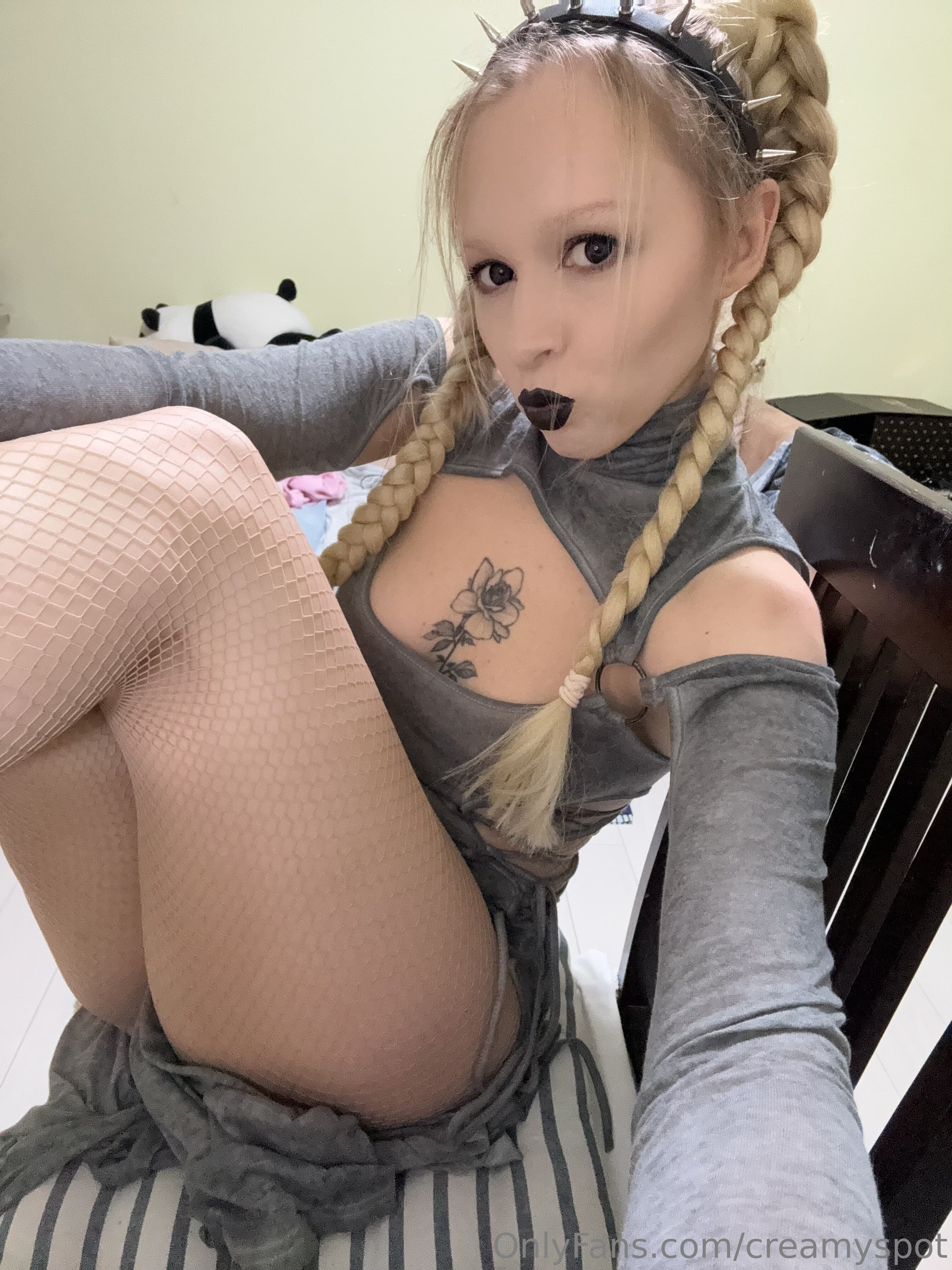 959961128