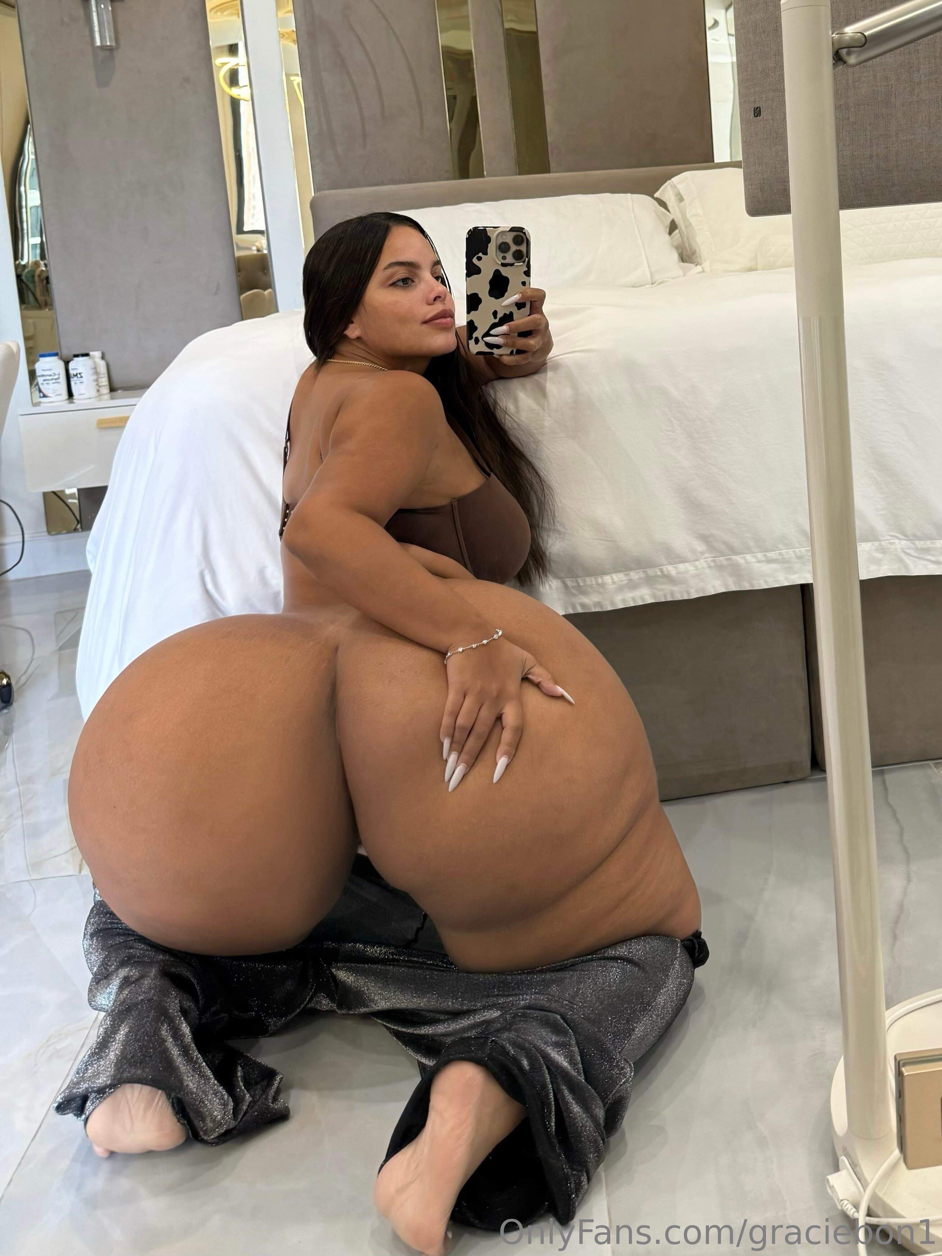 1346298524