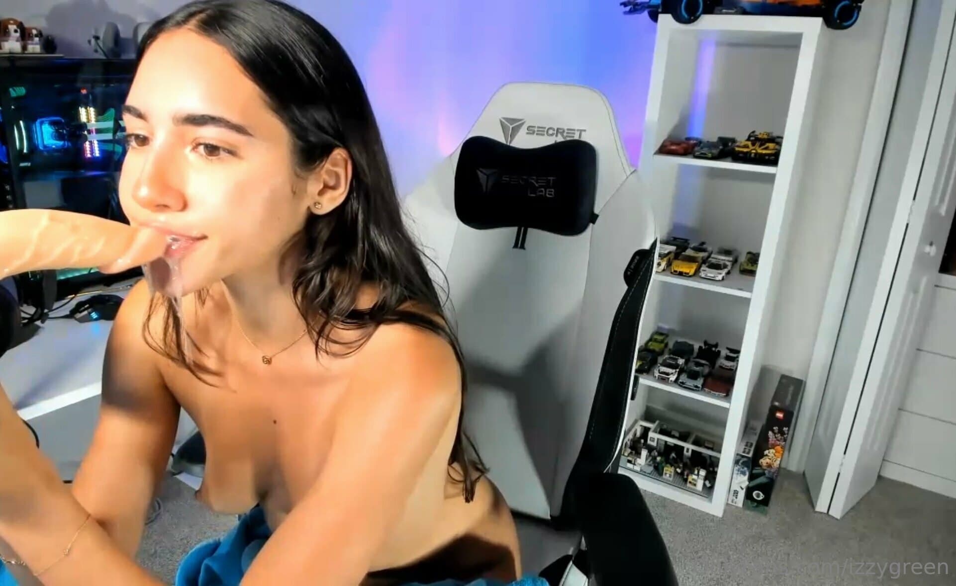 681701004