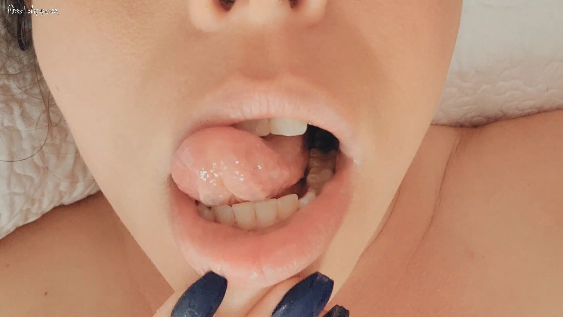573173777