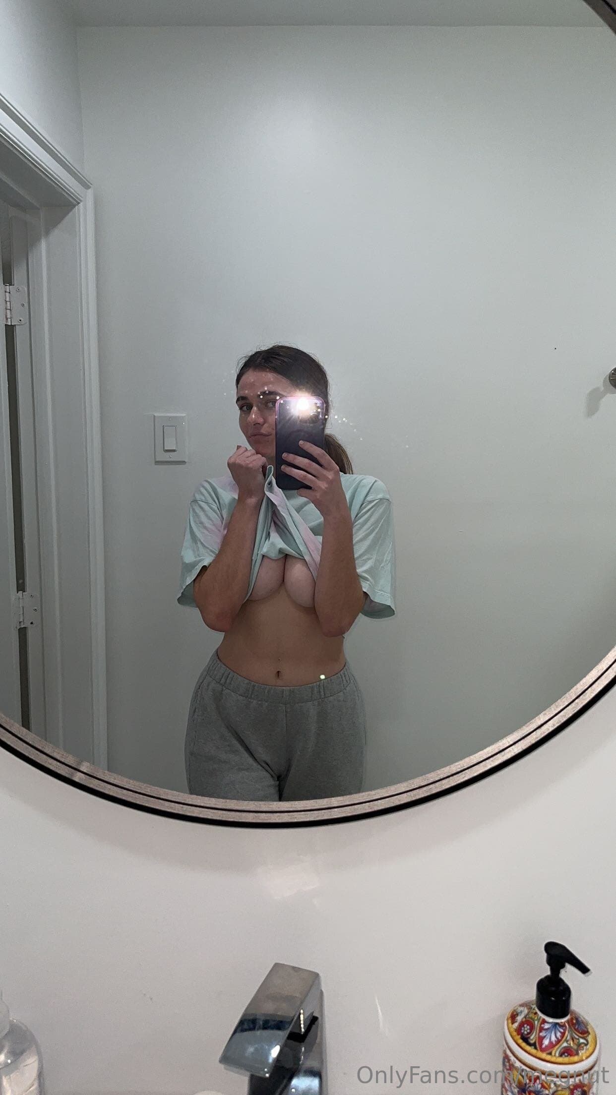 963269876