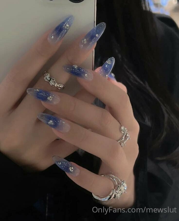 338872784