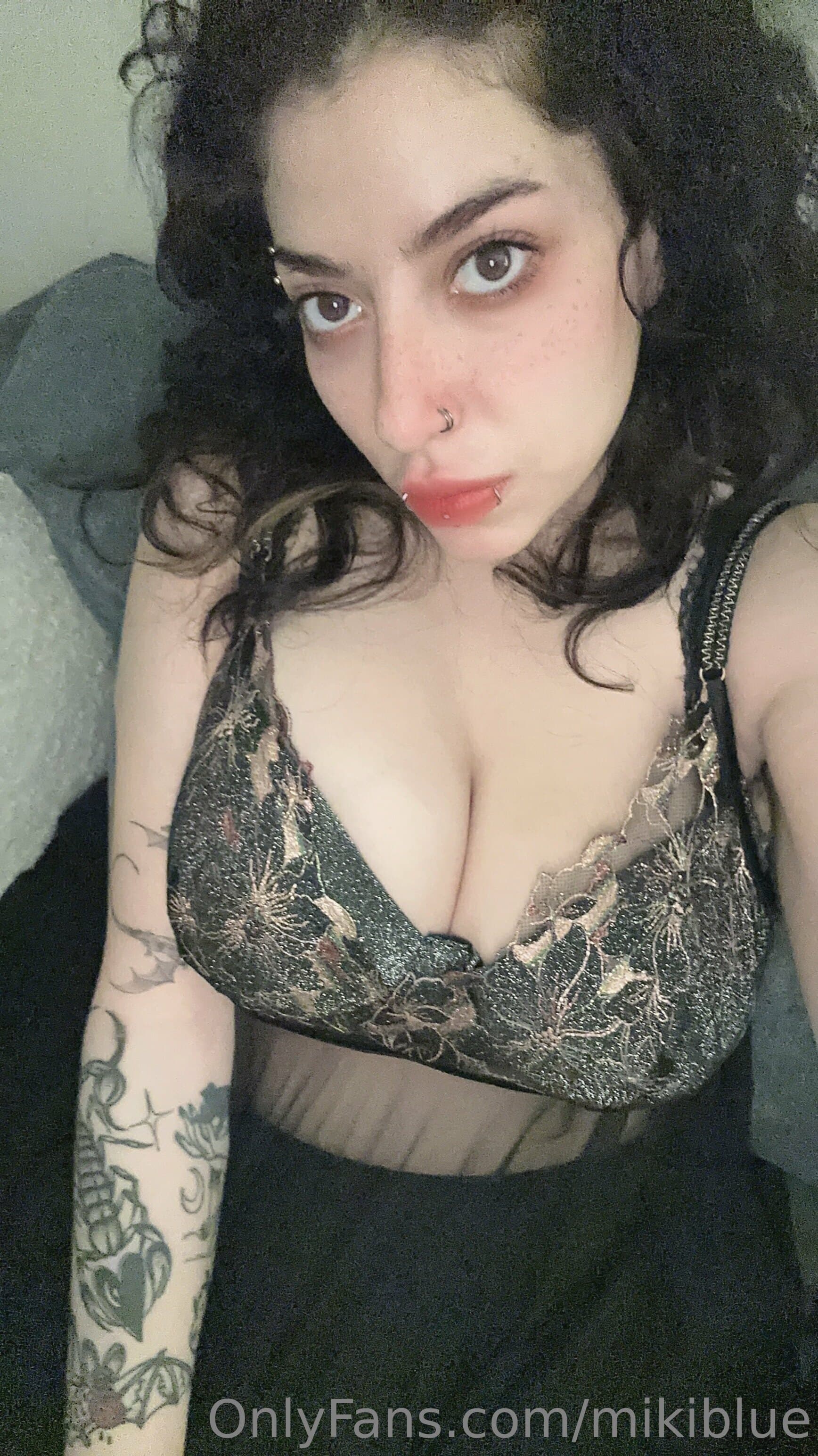 518024580